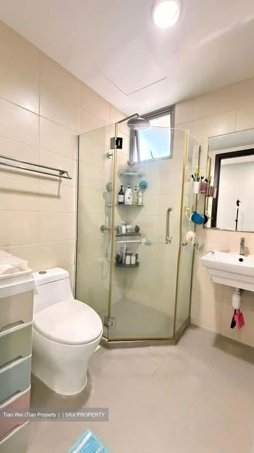 Whitewater (D18), Condominium #581044991